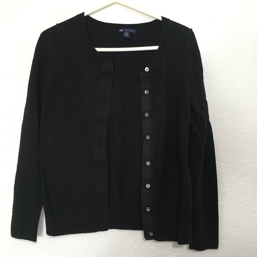 GAP Solid Black Cardigan Sweater Womens Medium 8% Cashmere Blend Button Front